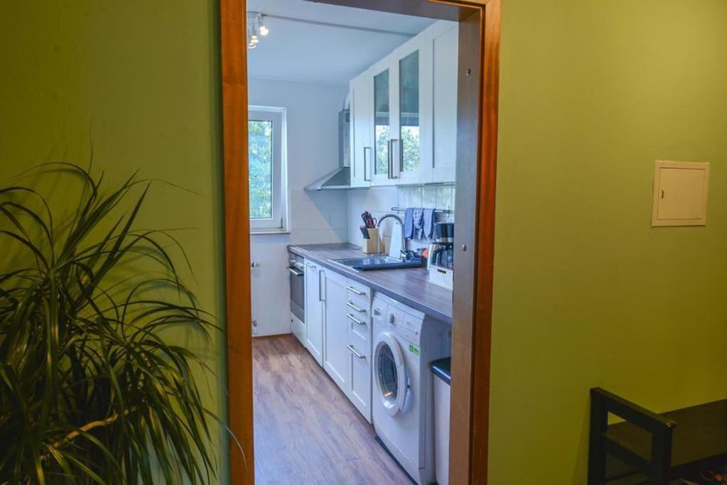 Comfortable 3 Room Apartment, Ideal For Messe Fair Hannover Eksteriør billede